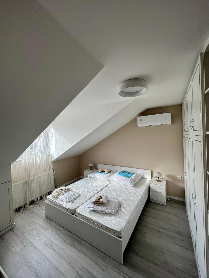 Voeroesmarty Deluxe Vendeghaz Apartment Kaposvar Exterior photo