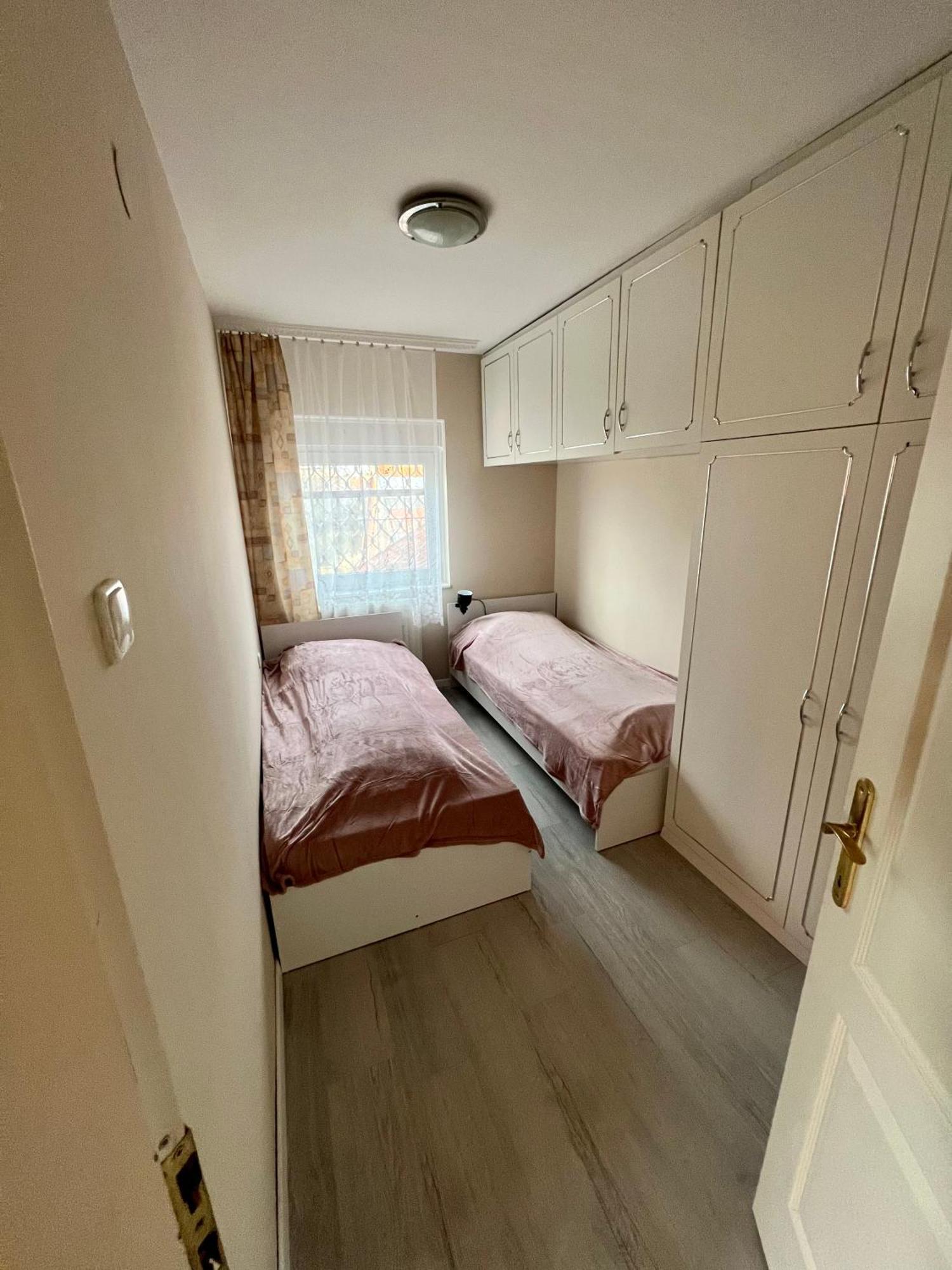 Voeroesmarty Deluxe Vendeghaz Apartment Kaposvar Exterior photo